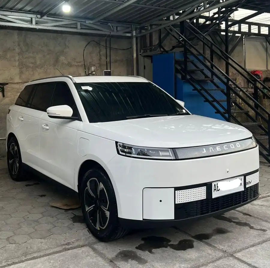 Perbandingan Lengkap Jaecoo J5 EV Standard vs Premium, Pilih Mana?